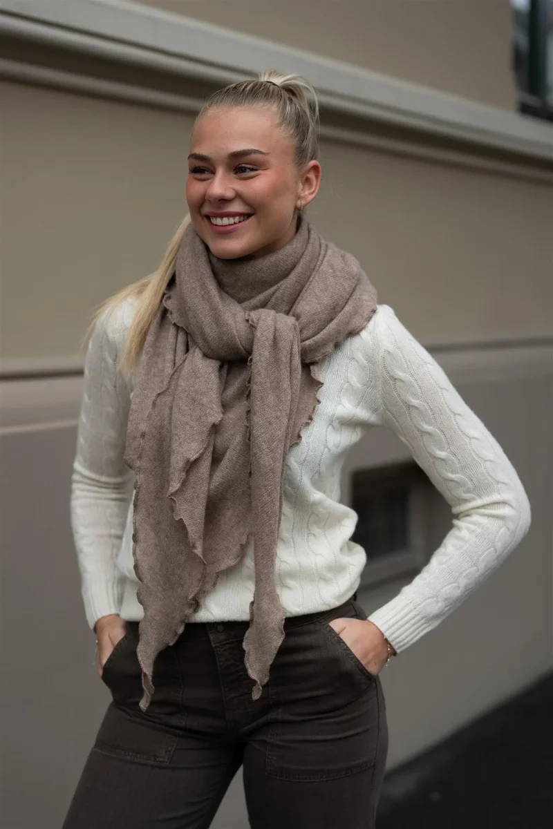 Triangle Scarf Mink - Image 8