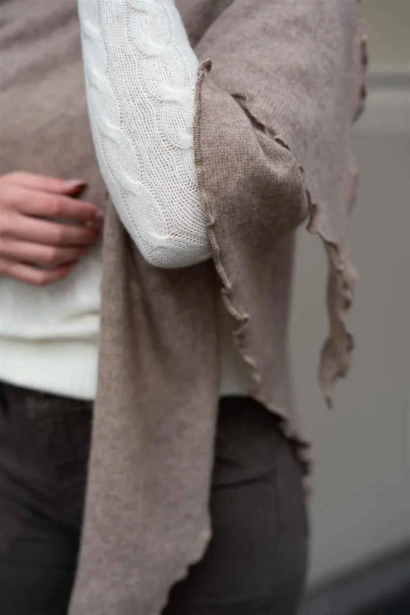 Triangle Scarf Mink - Image 4